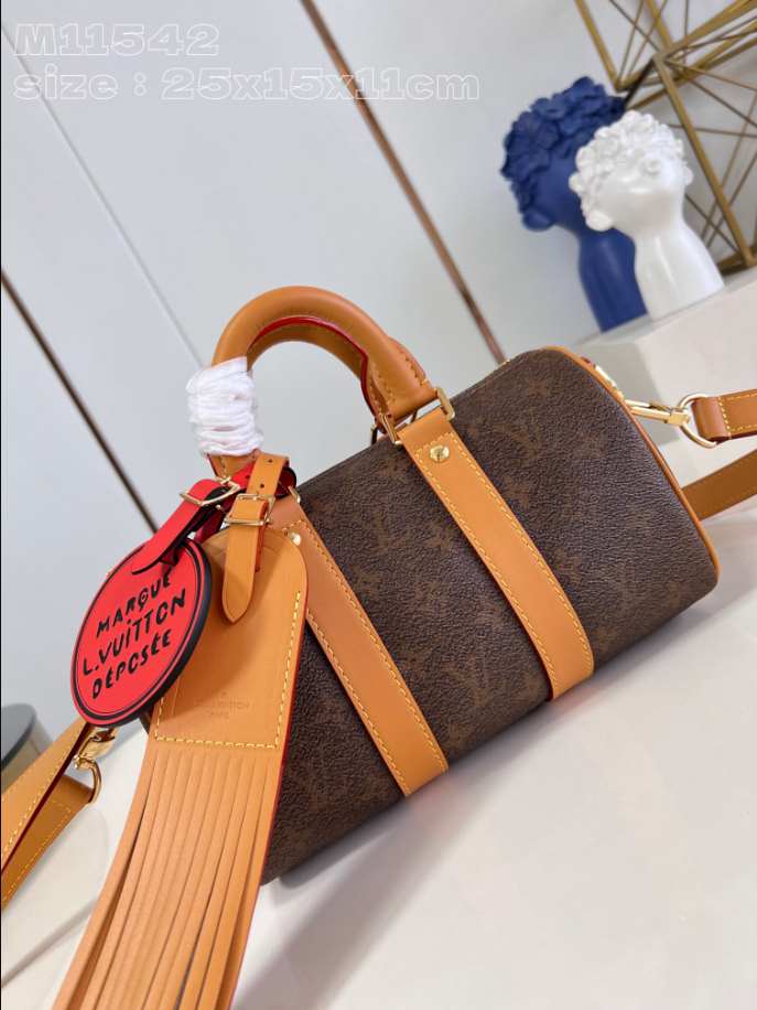Louis Vuitton Keepall Bandoulière 25 Bag Gold – LW130