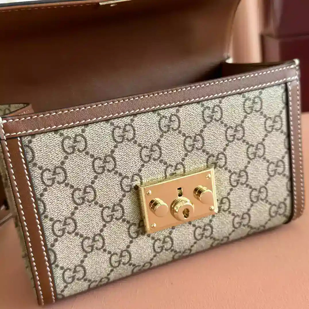 GG Supreme Padlock Small Shoulder Bag – BG081