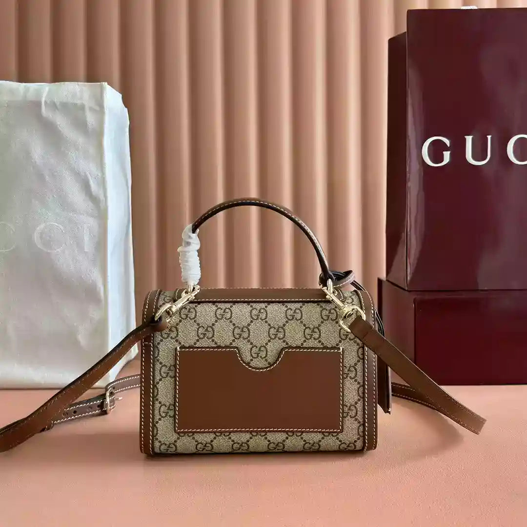 GG Supreme Padlock Small Shoulder Bag – BG081