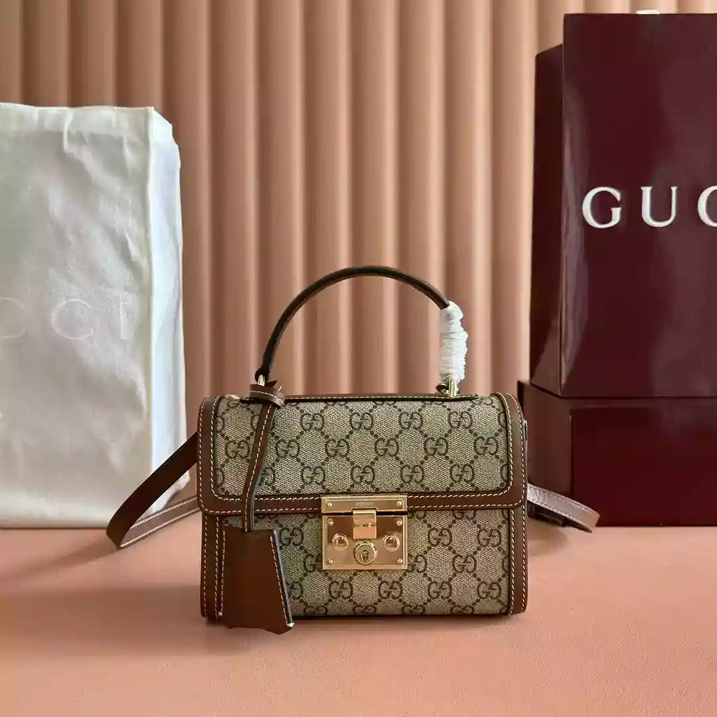 GG Supreme Padlock Small Shoulder Bag – BG081
