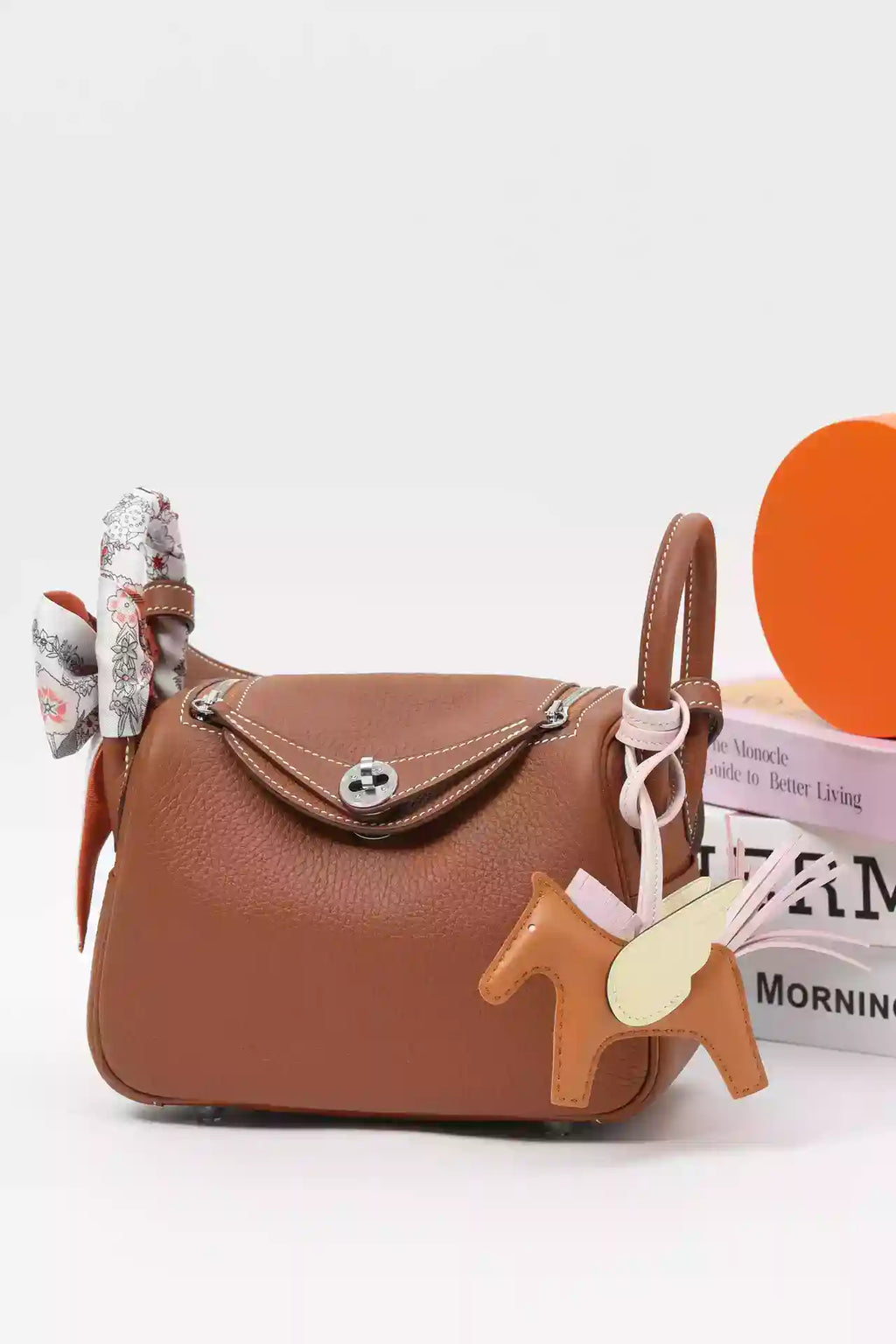 Hermès Gold Clemence Mini Lindy II Palladium Hardware – HW190