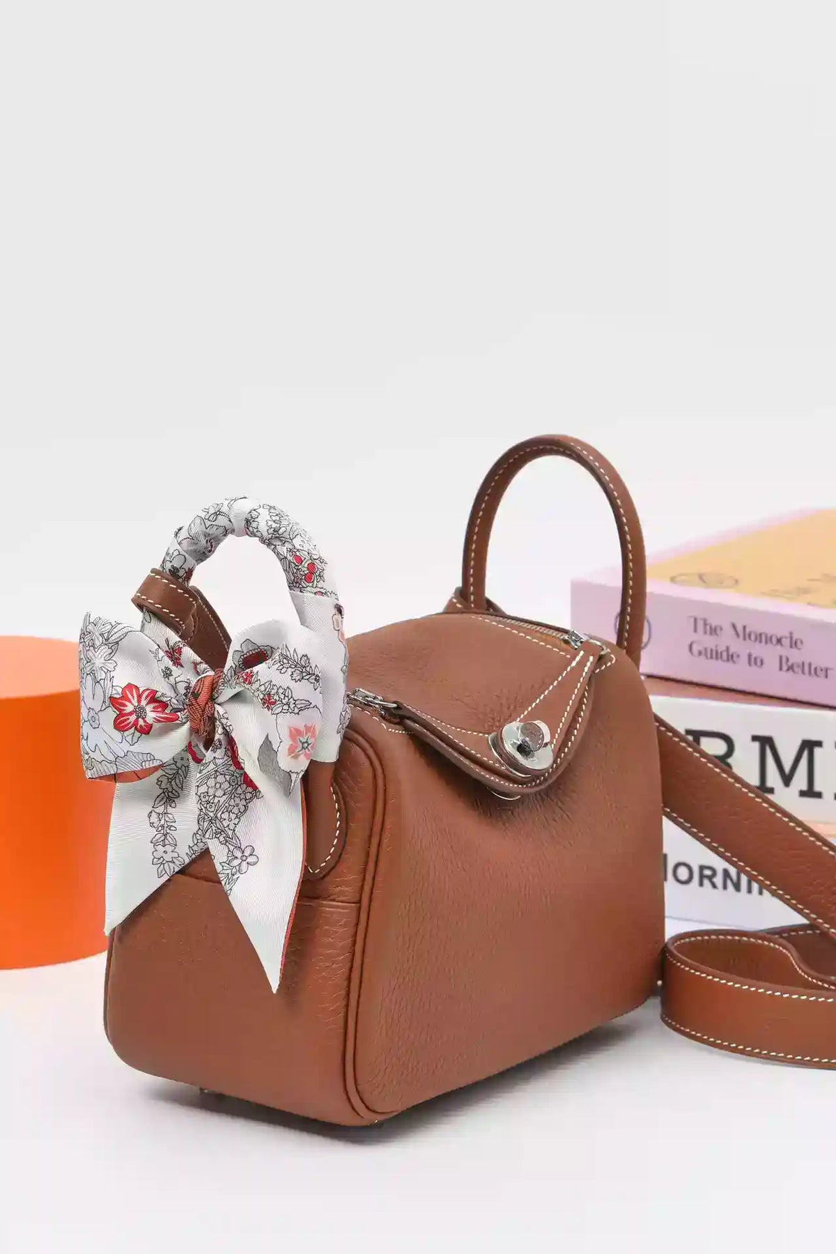 Hermès Gold Clemence Mini Lindy II Palladium Hardware – HW190