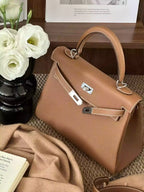 Hermès 2023 Kelly 25 two-way Handbag – HW194