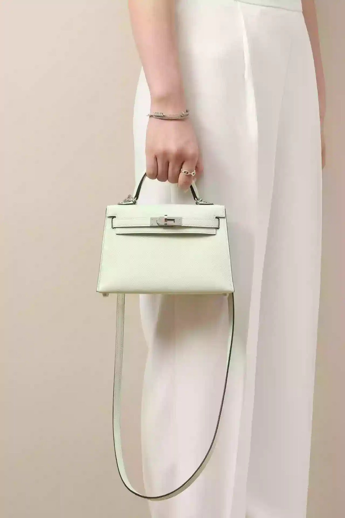 Hermes Epsom Kelly 20 Handbag in Vert Fizz  – HW195