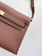 Kelly Classique To Go wallet – HW196