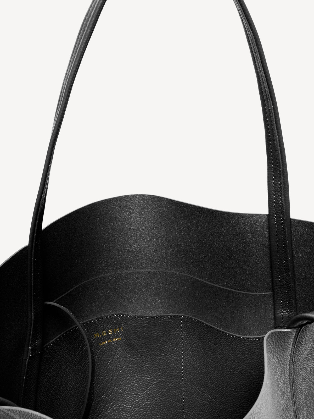 The Lola Grande Tote