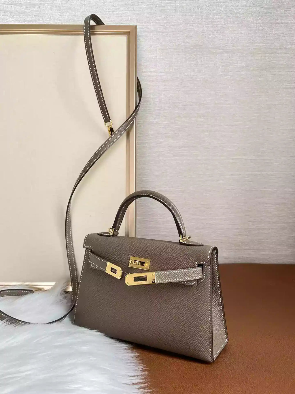 Hermes Mini Kelly 20 In Etoupe Epsom With Gold Hardware – HW192