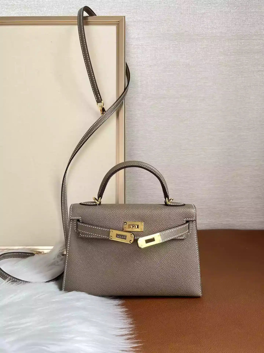 Hermes Mini Kelly 20 In Etoupe Epsom With Gold Hardware – HW192