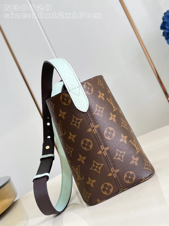 Louis Vuitton All In BB Monogram Canvas – LW479