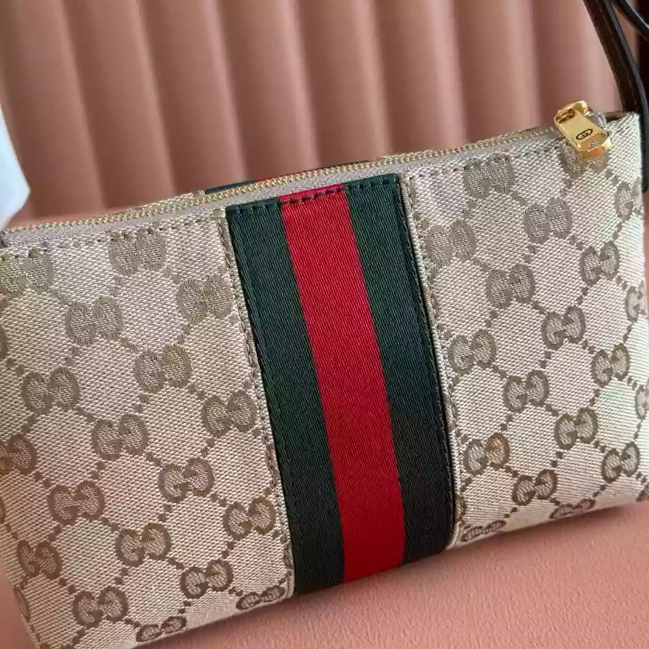 GUCCI GG CANVAS MINI SHOULDER BAG – BG171