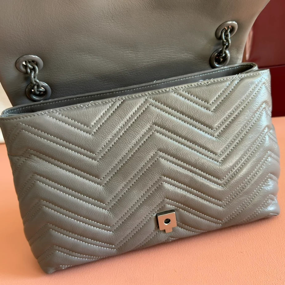 GUCCI GG MARMONT MEDIUM SHOULDER BAG IN GREY – BG209
