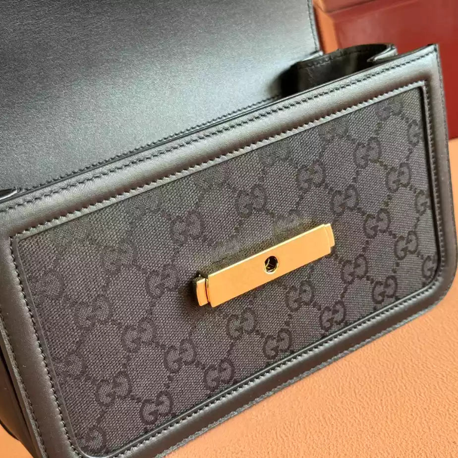 GUCCI GO SMALL SHOULDER BAG – BG180