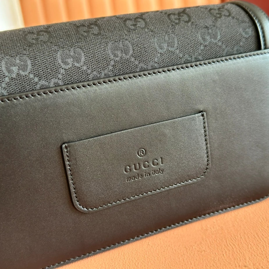 GUCCI GO SMALL SHOULDER BAG – BG180