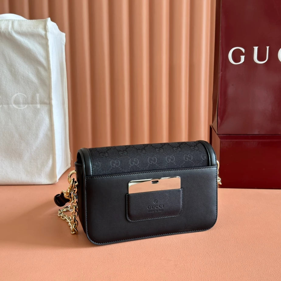 GUCCI GO SMALL SHOULDER BAG – BG180