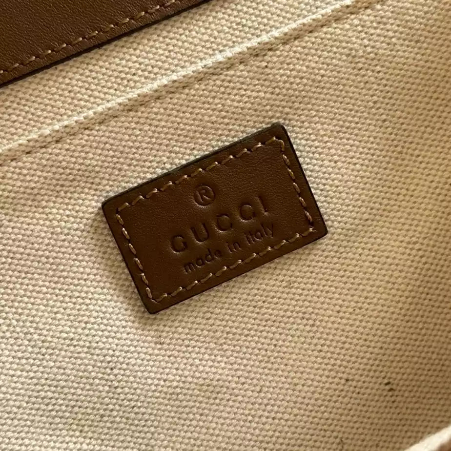 GUCCI GO SMALL SHOULDER BAG – BG185