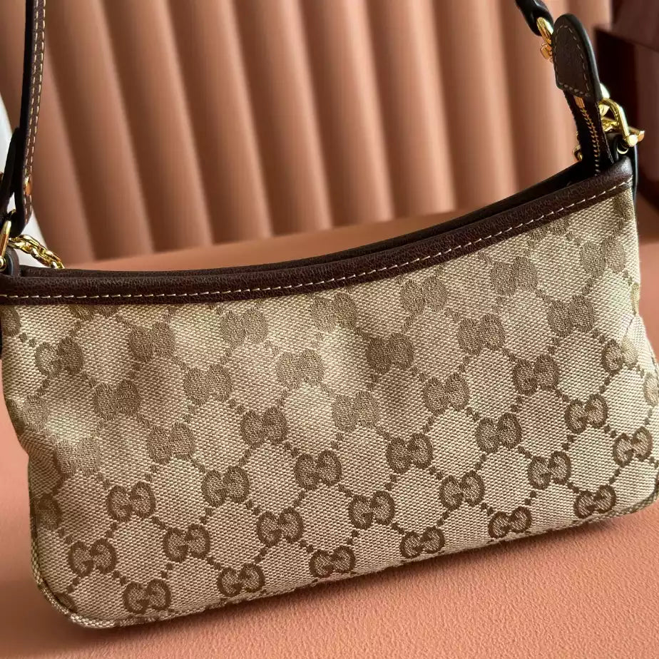GUCCI GOSSIP SMALL SHOULDER BAG IN SAND AND BROWN GG CANVAS – BG167