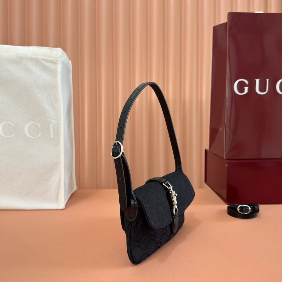 GUCCI JACKIE SMALL SHOULDER BAG IN BLACK GG CANVAS – BG186