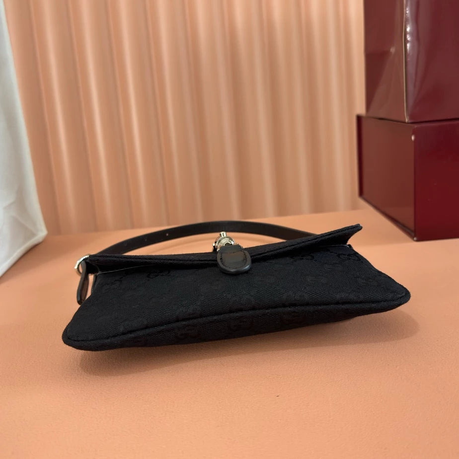 GUCCI JACKIE SMALL SHOULDER BAG IN BLACK GG CANVAS – BG186
