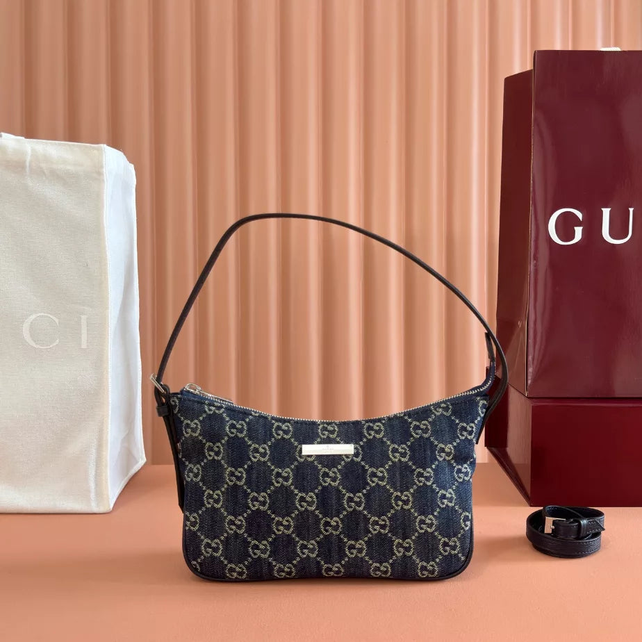 GUCCI LADY LUNETTA SMALL SHOULDER BAG IN DARK BLUE GG DENIM – BG155