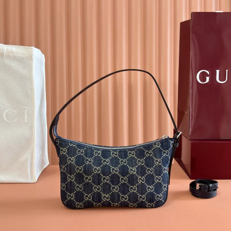 GUCCI LADY LUNETTA SMALL SHOULDER BAG IN DARK BLUE GG DENIM – BG155