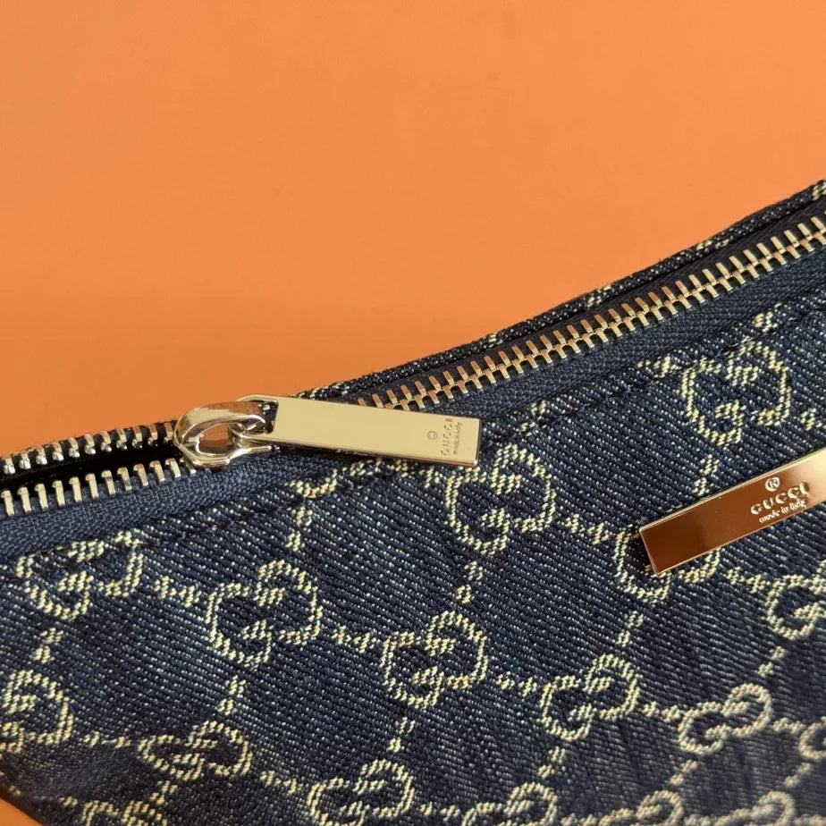 GUCCI LADY LUNETTA SMALL SHOULDER BAG IN DARK BLUE GG DENIM – BG155