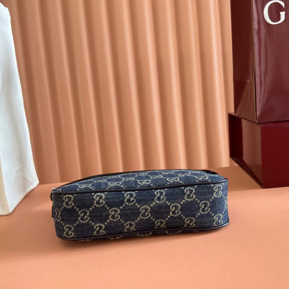 GUCCI LADY LUNETTA SMALL SHOULDER BAG IN DARK BLUE GG DENIM – BG155