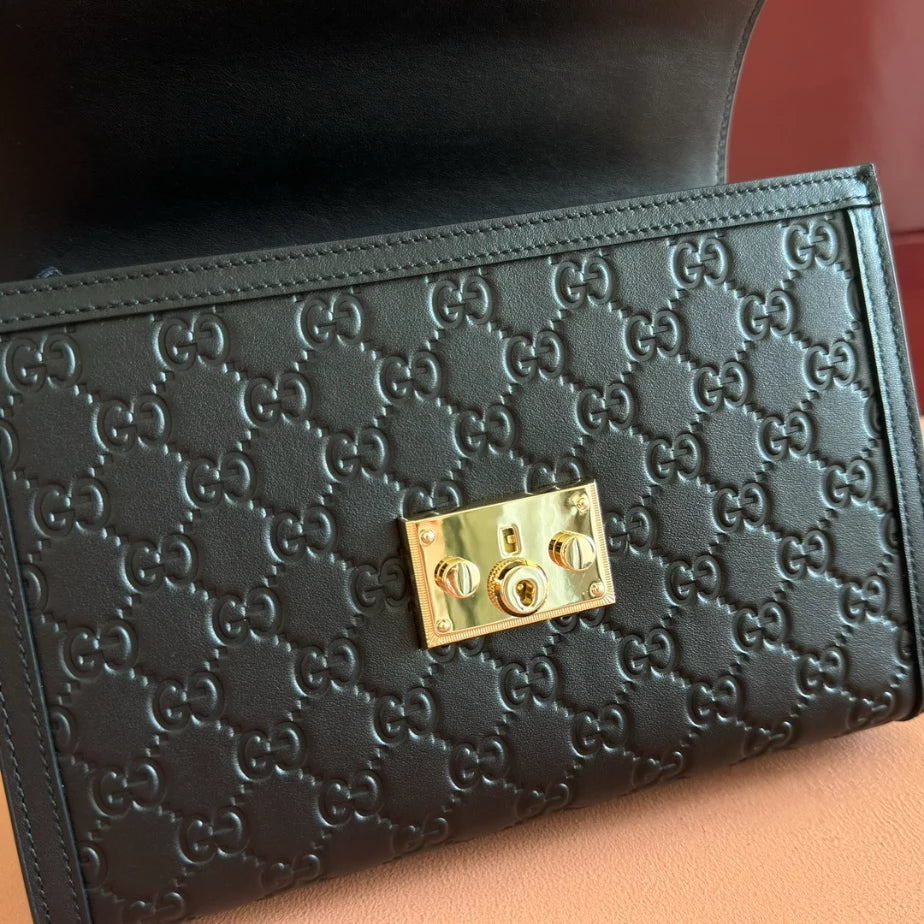 GUCCI PADLOCK MEDIUM TOP HANDLE BAG – BG221