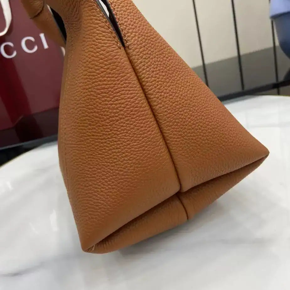 GUCCI SOFTBIT MAXI SHOULDER BAG – GB102