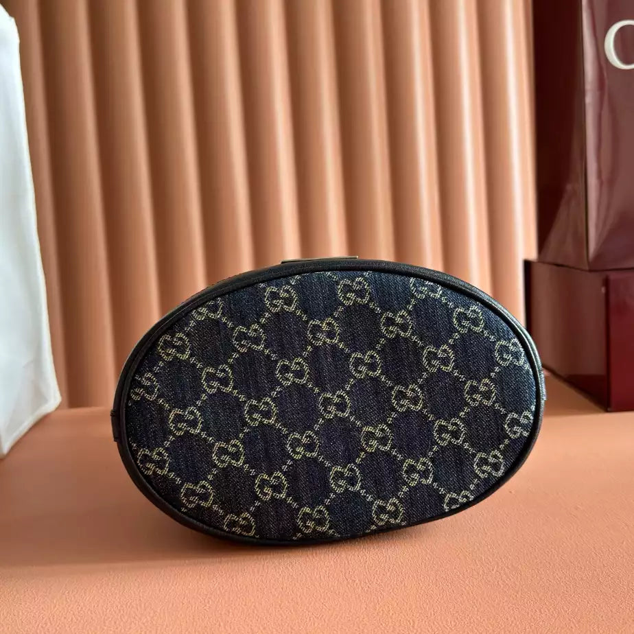 GUCCI VENICE SMALL BUCKET BAG – BG170