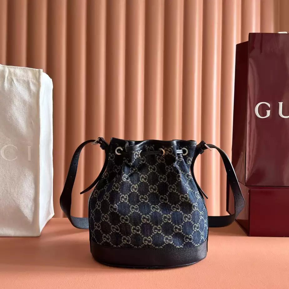 GUCCI VENICE SMALL BUCKET BAG – BG170
