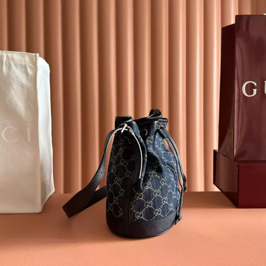GUCCI VENICE SMALL BUCKET BAG – BG170