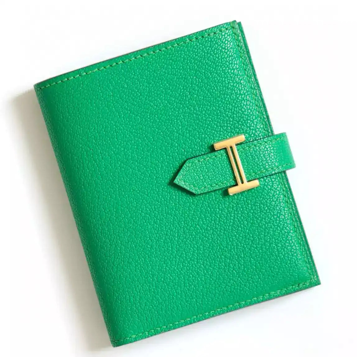 Hermes Bearn Compact Handmade Wallet in Bambou Chevre Mysore Goatskin – HW147