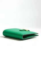 Hermes Bearn Compact Handmade Wallet in Bambou Chevre Mysore Goatskin – HW147