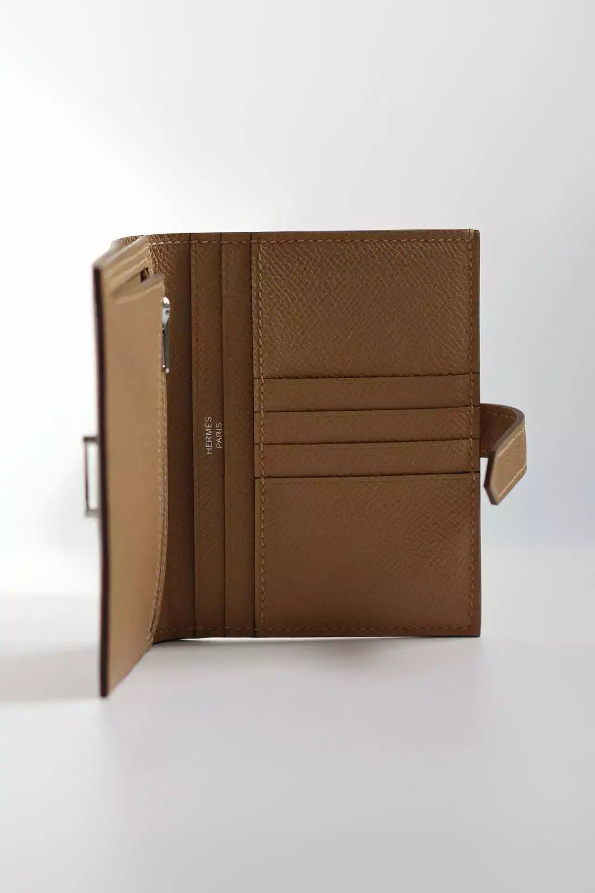 Hermes Bearn Compact Handmade Wallet in Chai Epsom Calfskin – HW151