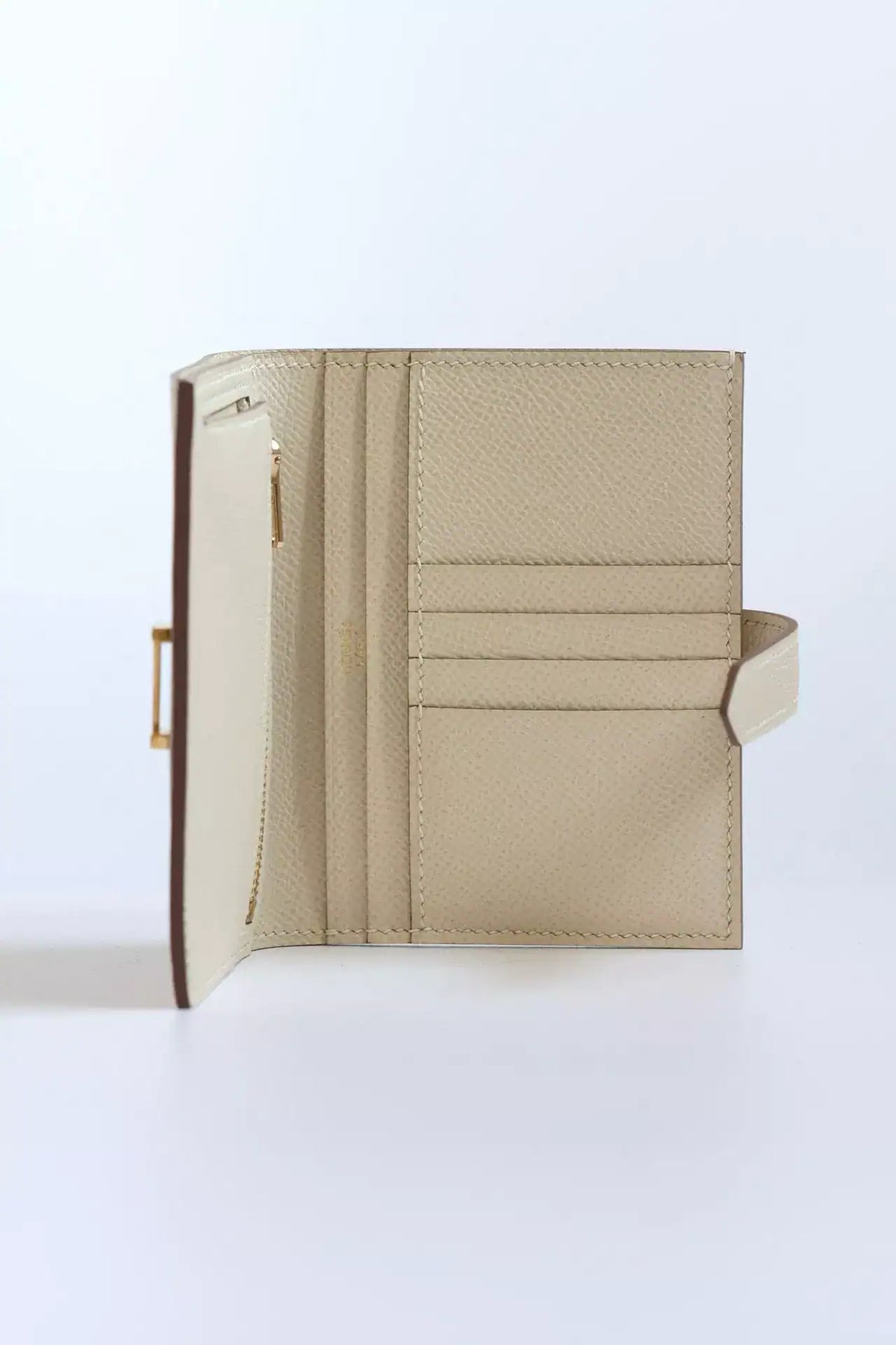Hermes Bearn Compact Handmade Wallet in Craie Epsom Calfskin – HW140