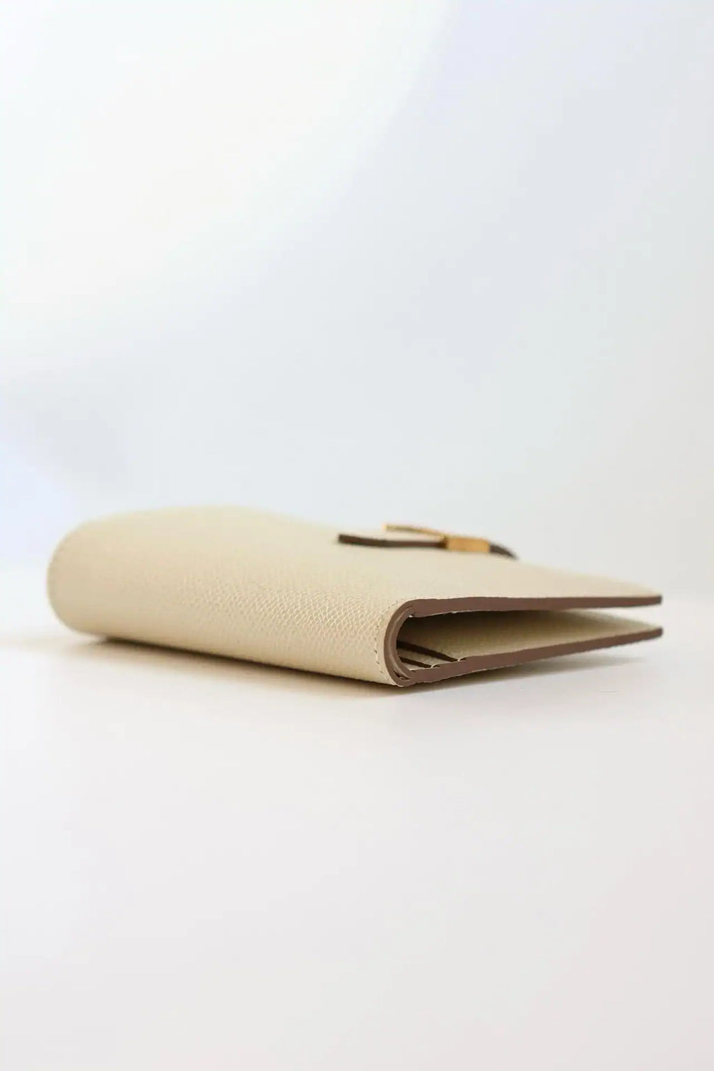 Hermes Bearn Compact Handmade Wallet in Craie Epsom Calfskin – HW140