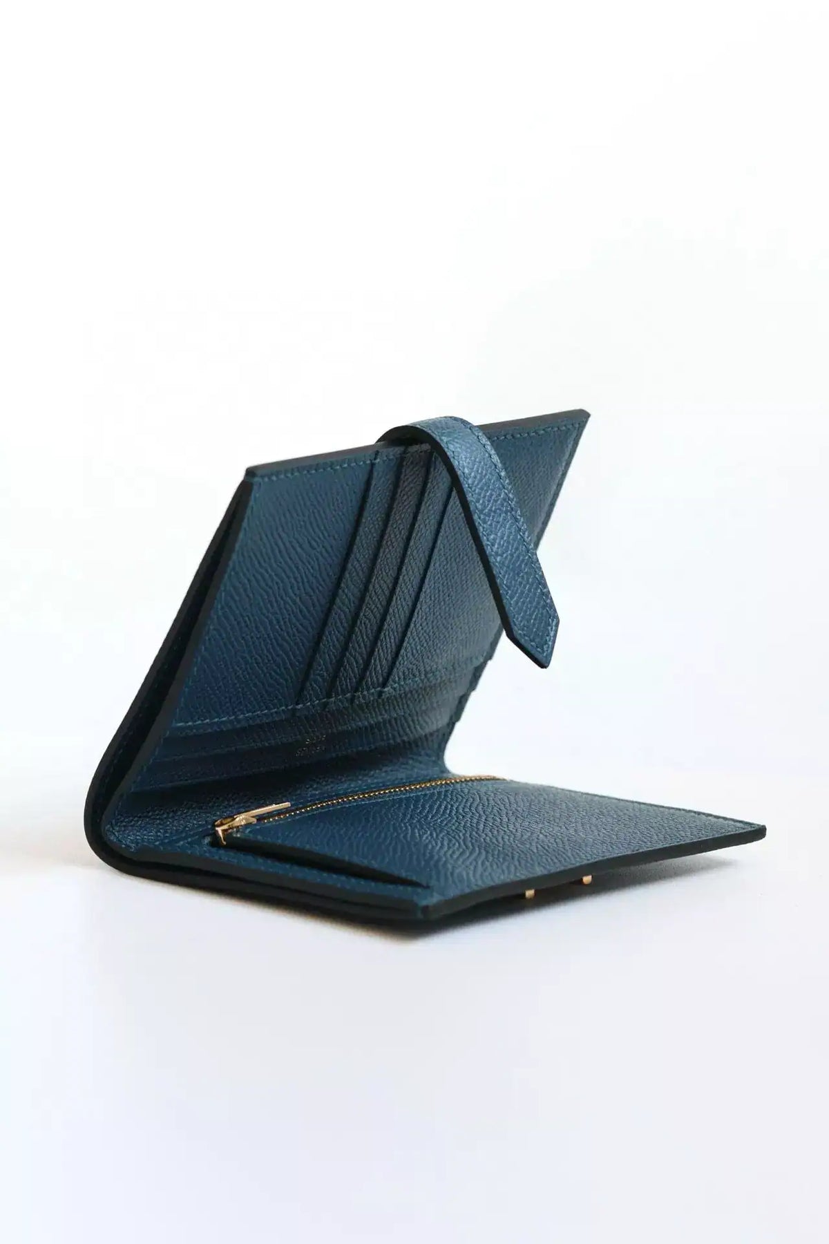 Hermes Bearn Compact Handmade Wallet in Deep Blue Epsom Calfskin – HW154