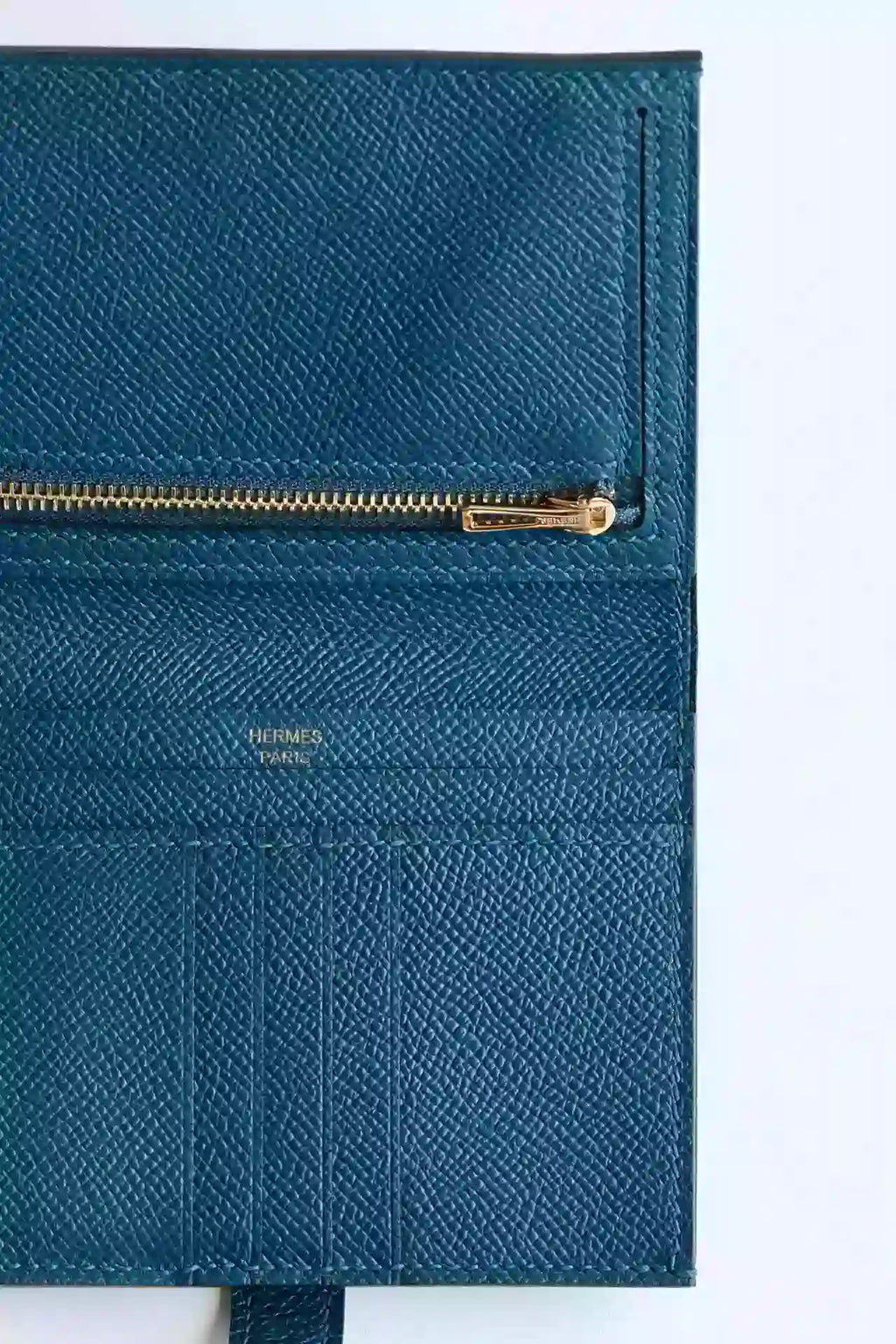 Hermes Bearn Compact Handmade Wallet in Deep Blue Epsom Calfskin – HW154