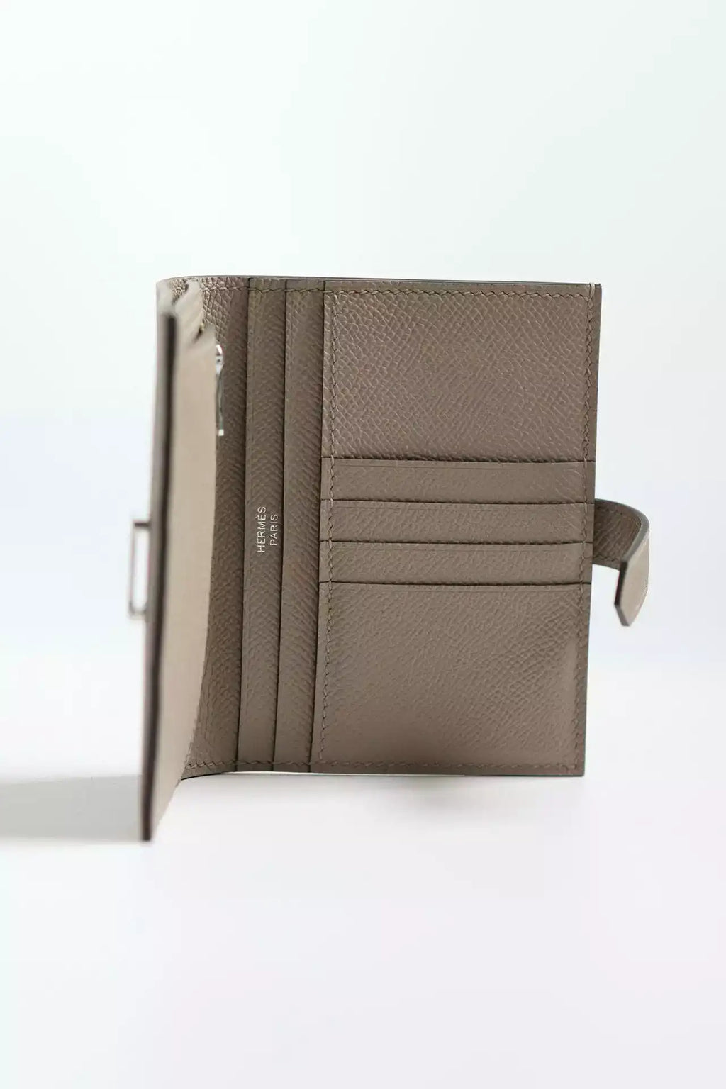 Hermes Bearn Compact Handmade Wallet in Gris Asphalt Epsom Calfskin – HW153
