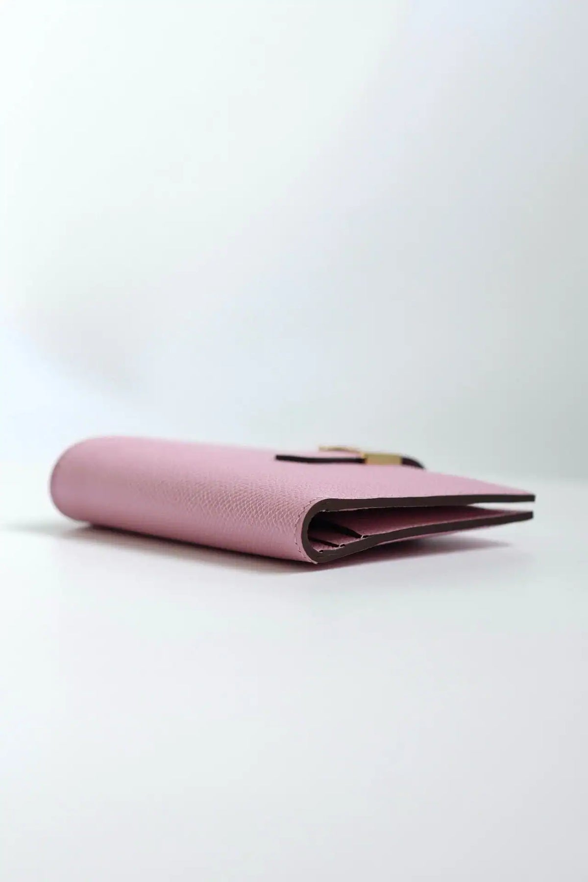Hermes Bearn Compact Handmade Wallet in Mauve Sylvestre Epsom Calfskin – HW139