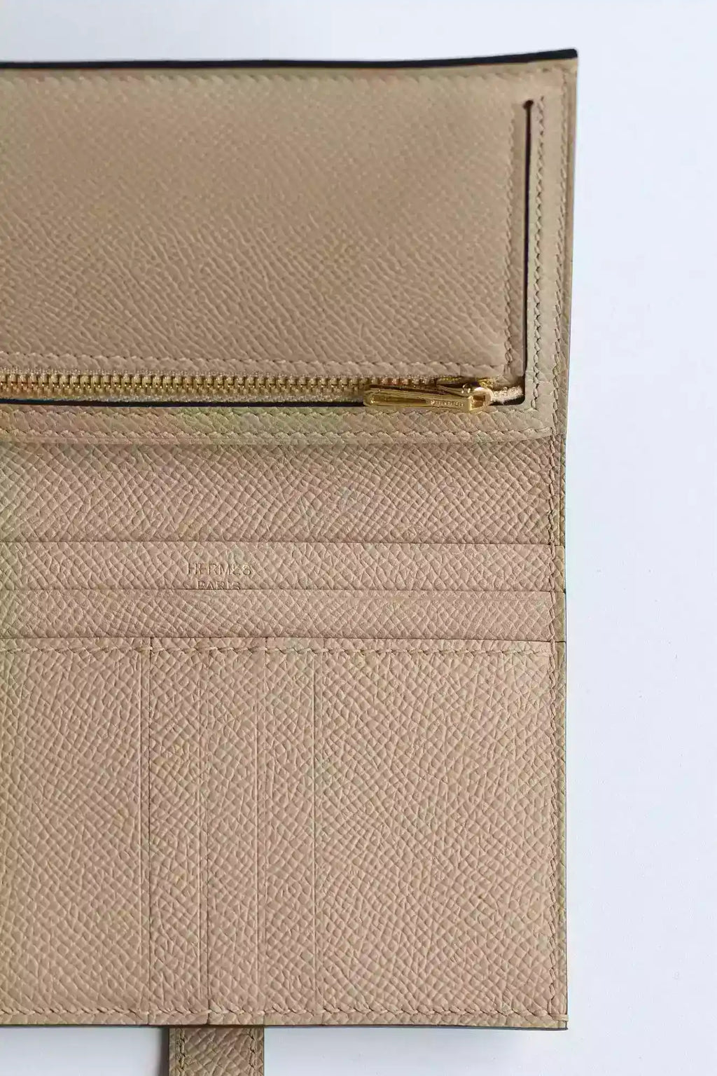 Hermes Bearn Compact Handmade Wallet in Trench Epsom Calfskin – HW138