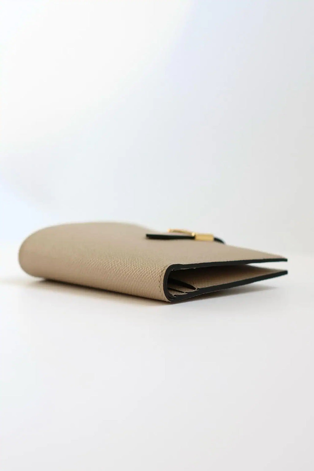 Hermes Bearn Compact Handmade Wallet in Trench Epsom Calfskin – HW138
