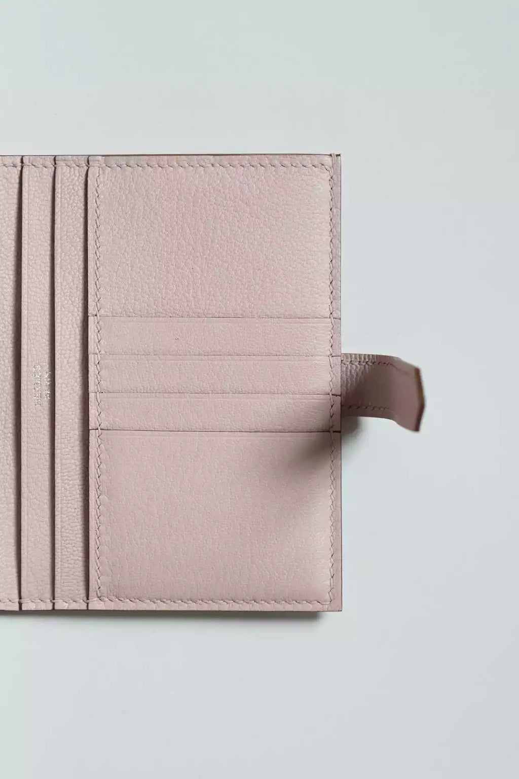 Hermes Bearn Compact Wallet in Mauve Pale Matte Alligator Leather – HW167