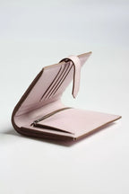 Hermes Bearn Compact Wallet in Mauve Pale Matte Alligator Leather – HW167