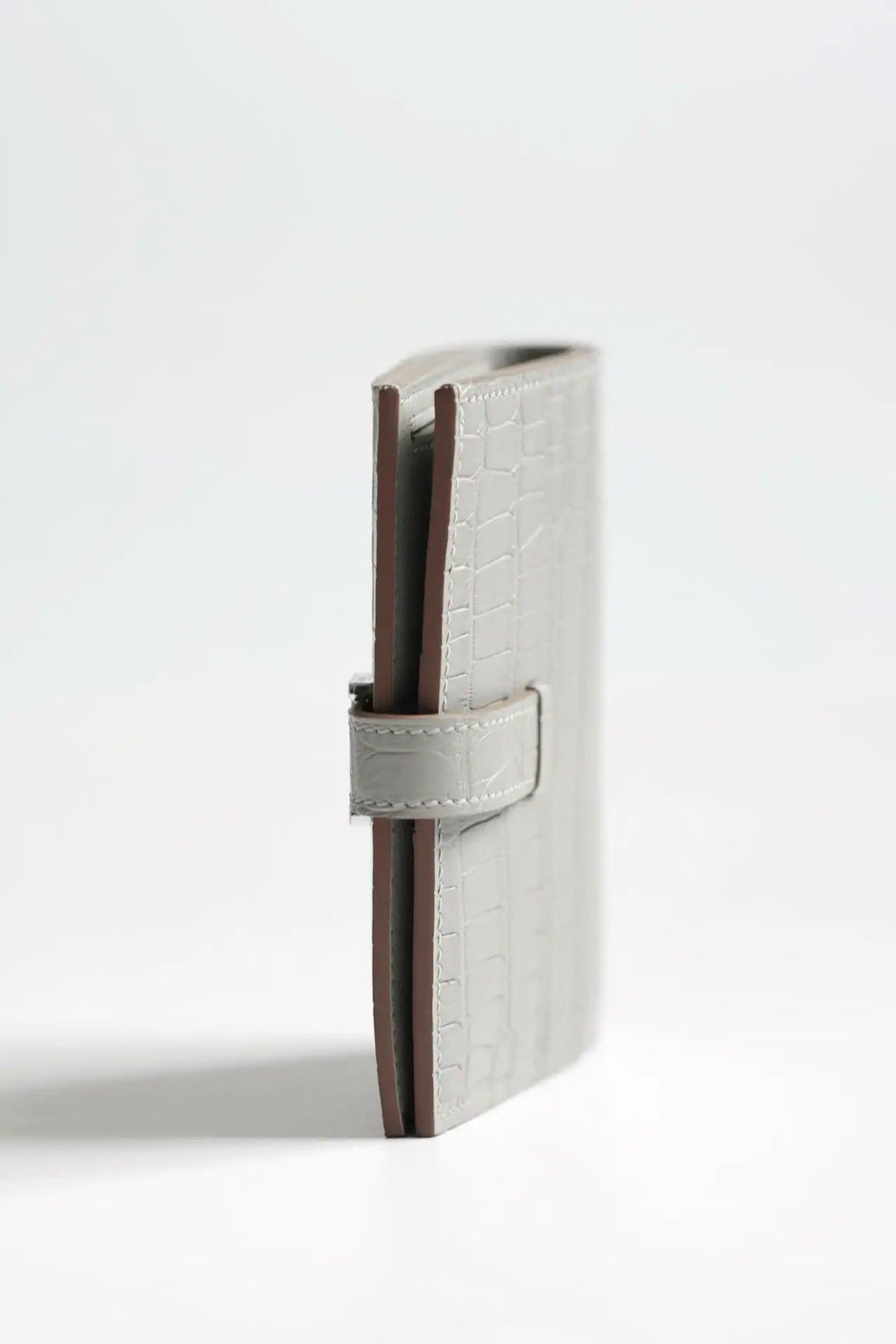 Hermes Bearn Compact Wallet in Pearl Grey Matte Alligator Leather – HW170