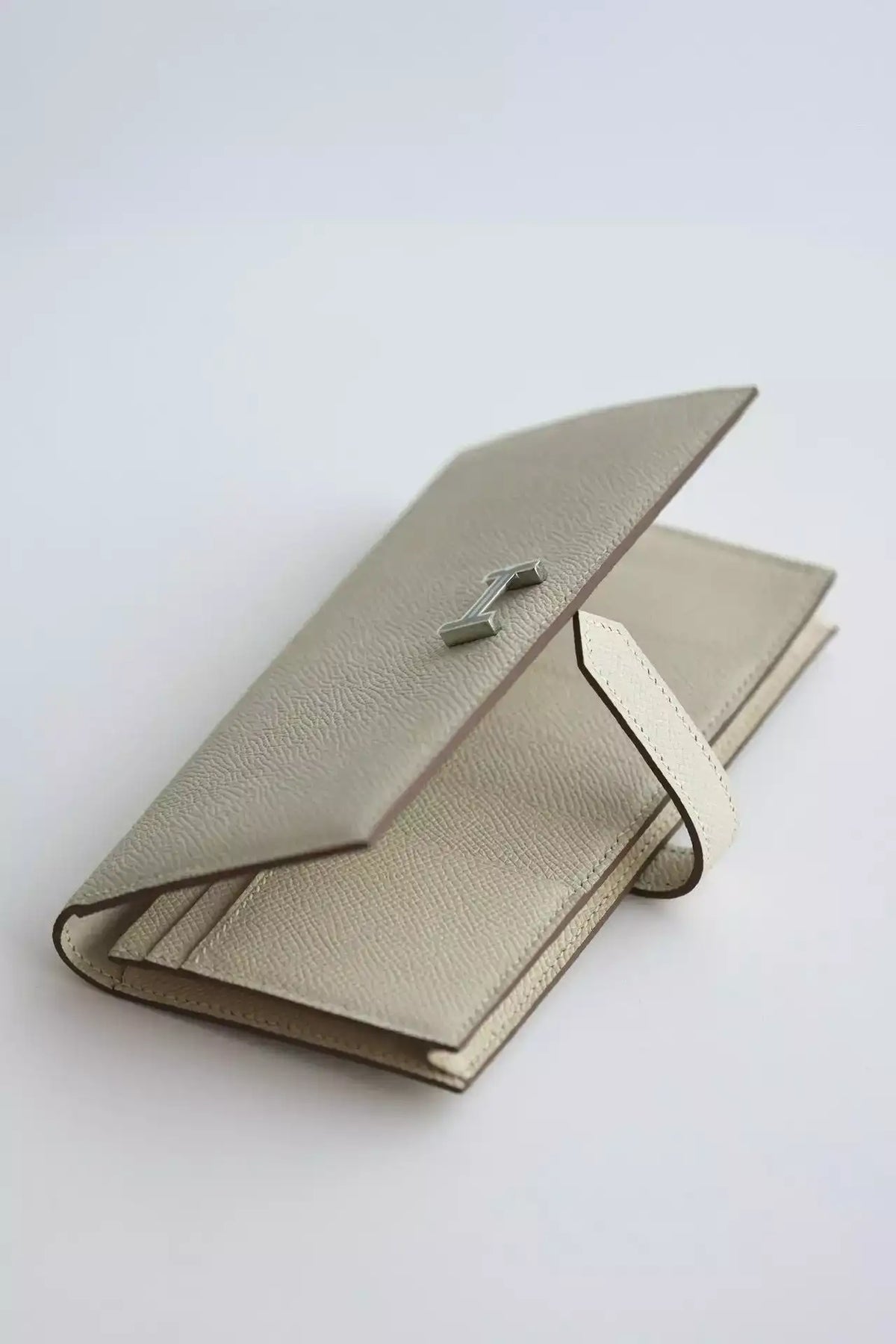 Hermes Bearn Long Handmade Wallet in Craie Epsom Calfskin – HW155