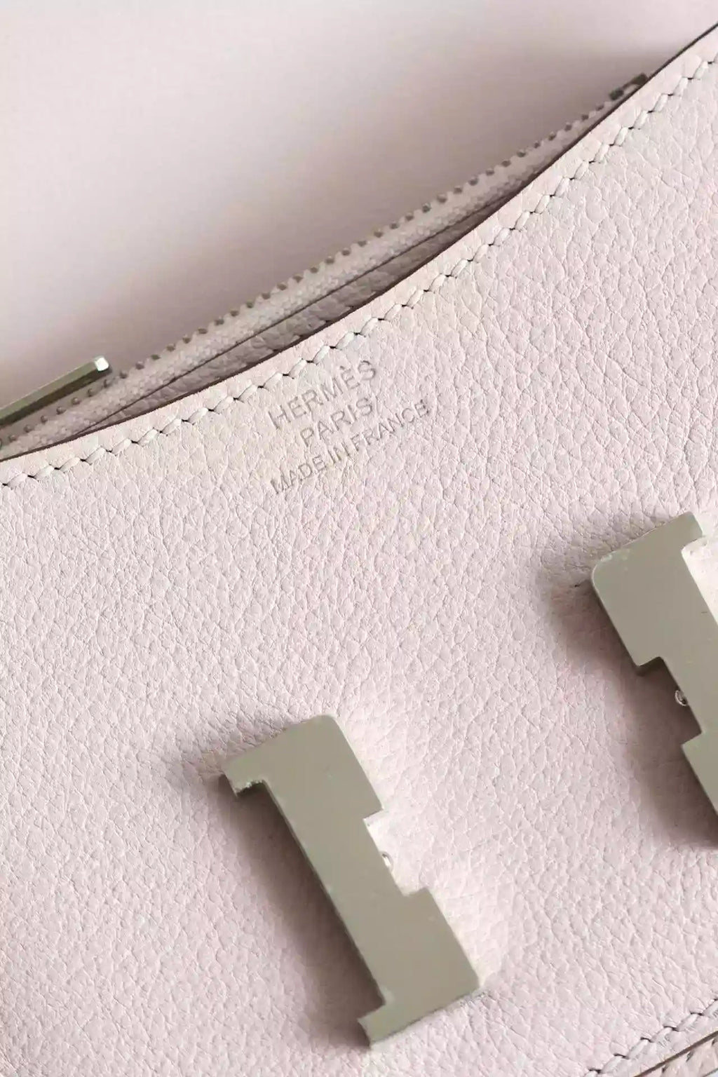 Hermes Constance Slim Wallet in Mauve Pale Epsom Calfskin – HW161