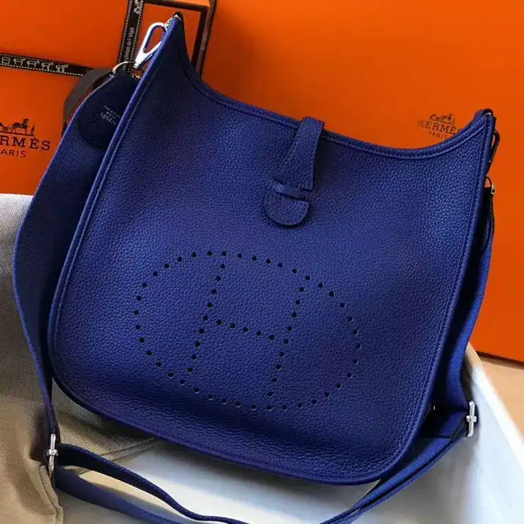 Hermes Evelyne III 29 PM Bag In Blue Electric Clemence Leather – HW067