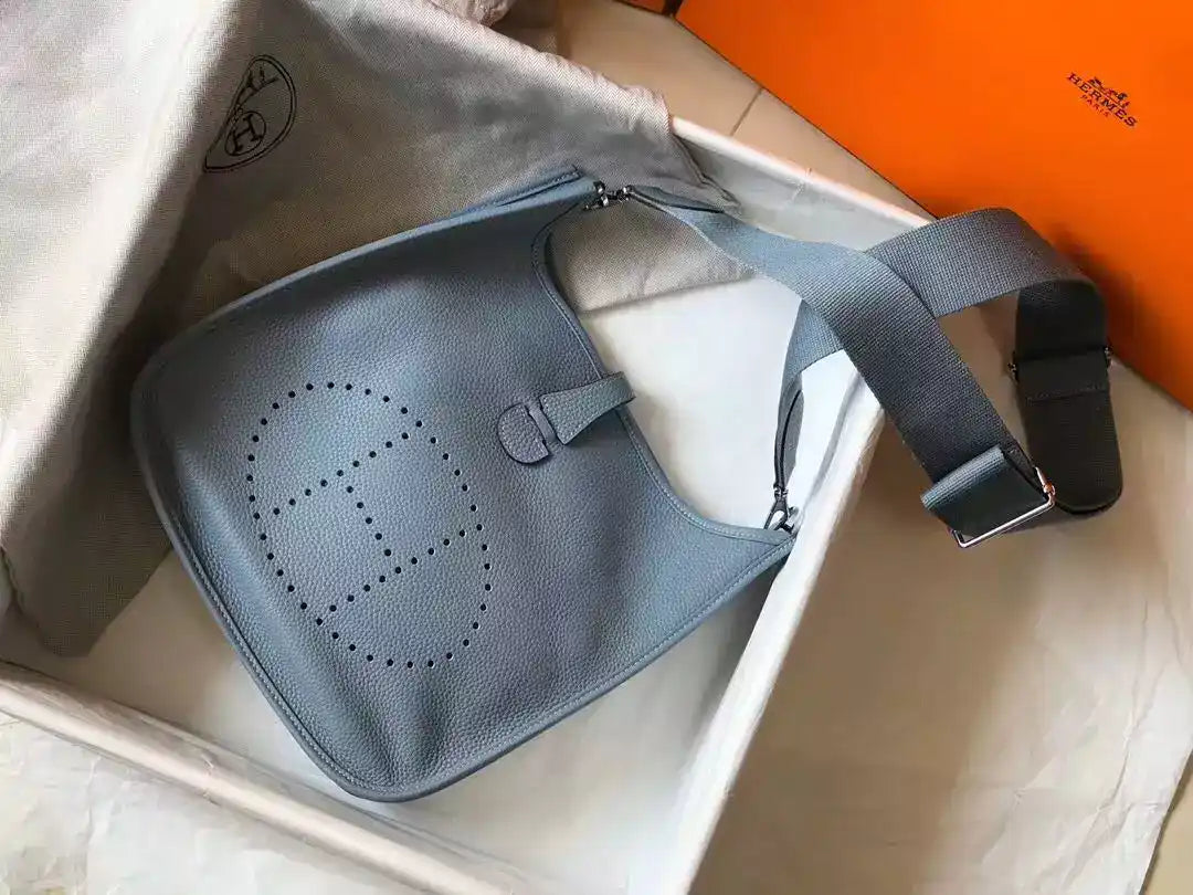 Hermes Evelyne III 29 PM Bag In Blue Lin Clemence Leather – HW060