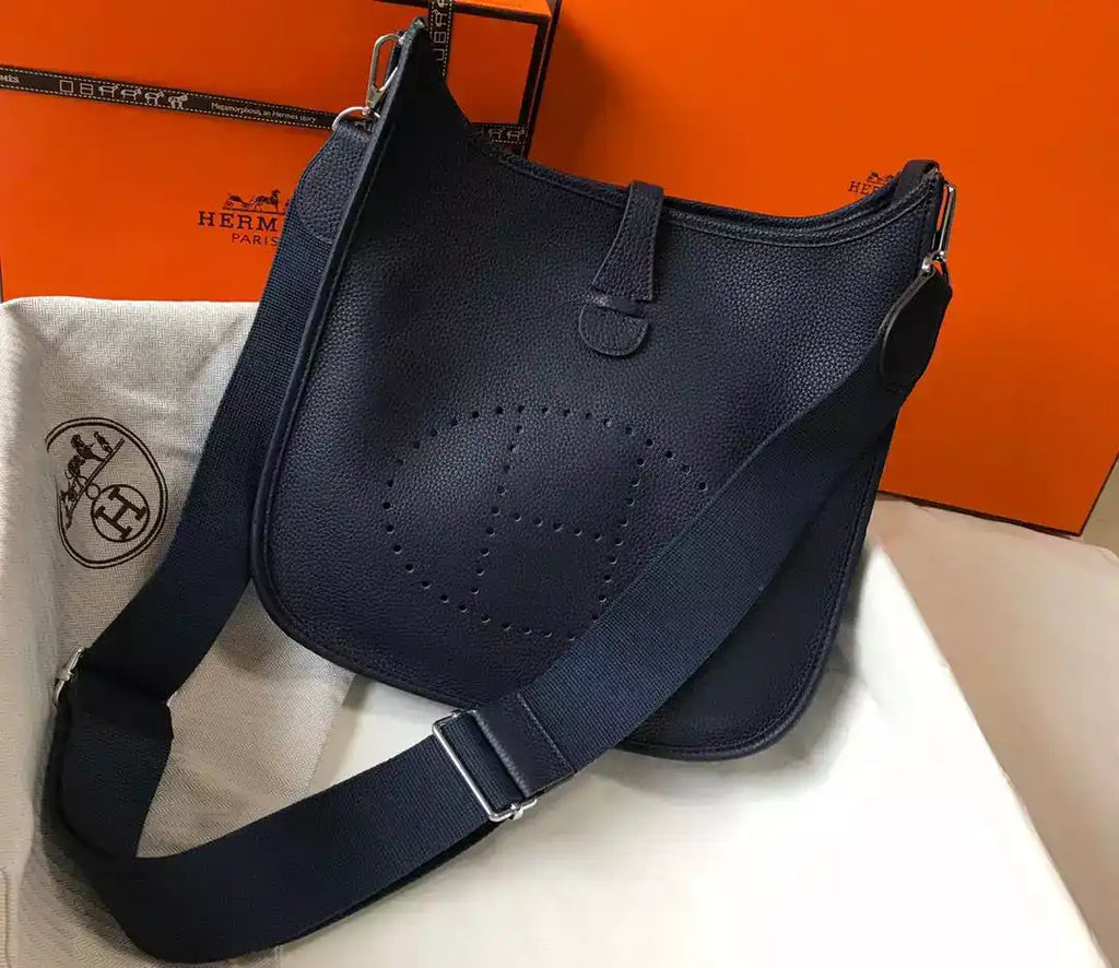 Hermes Evelyne III 29 PM Bag In Dark Blue Clemence Leather – HW058
